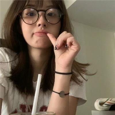 替嫁豪门：植物人老公被我吻醒了